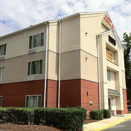 צ'סאפיק Studios And Suites 4 Less - Gum Road מראה חיצוני תמונה